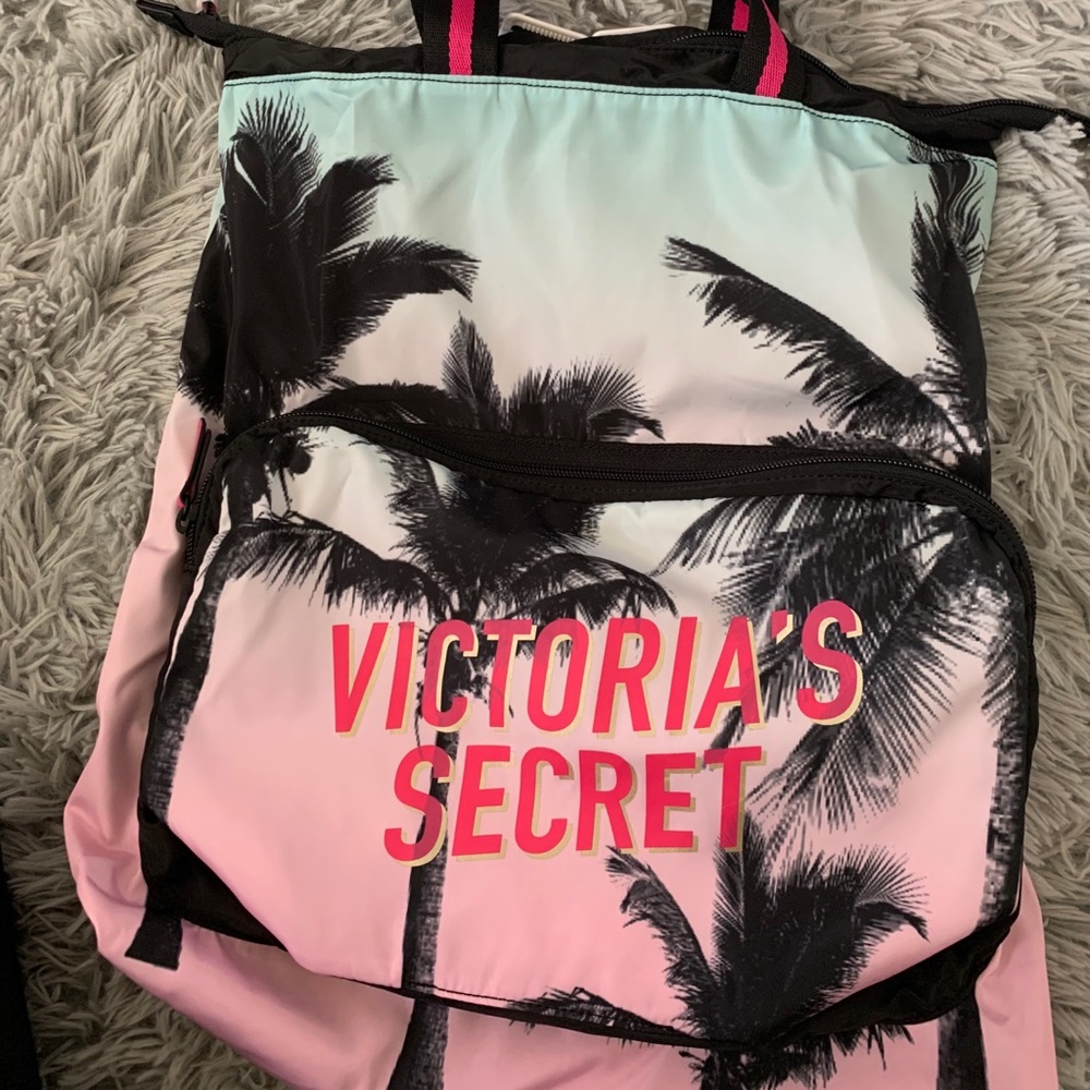 Foldable beach bag